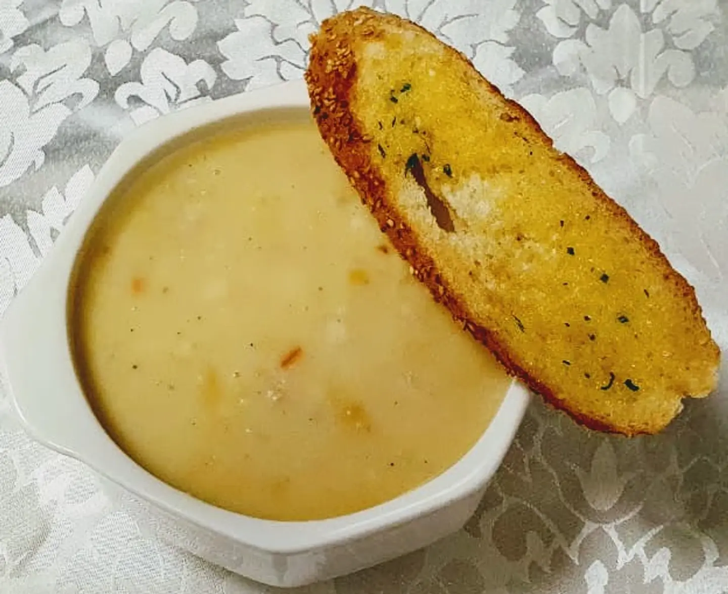 شوربة الدجاج بالذرة