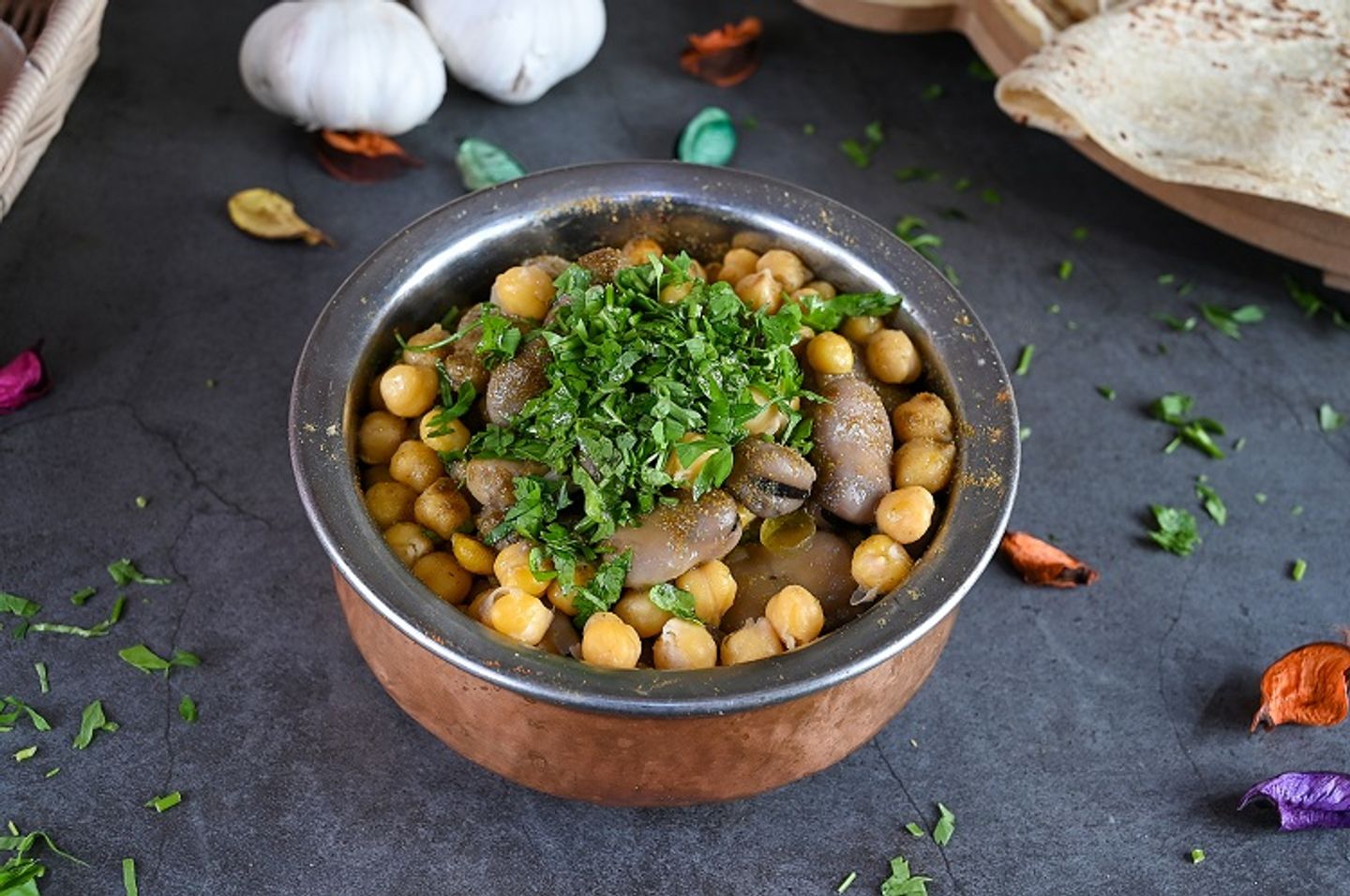 صحن حمص بالفول