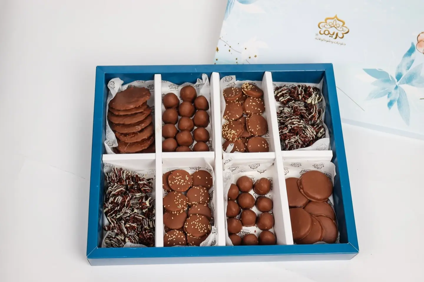 علبة سناكس شوكلاتة