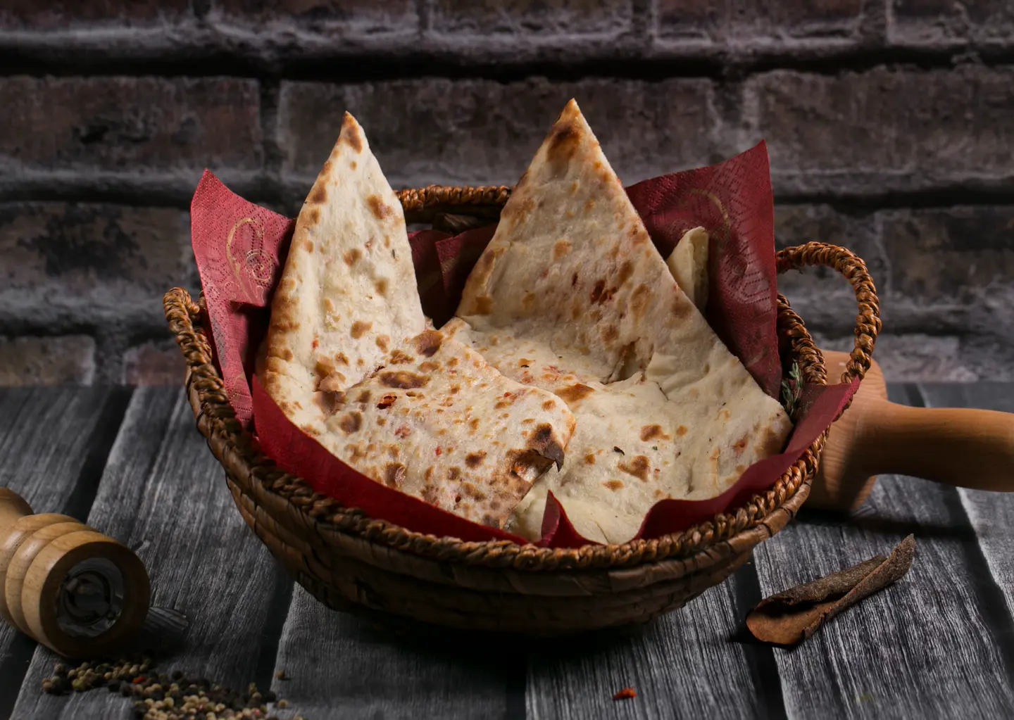 نان بالجبنة