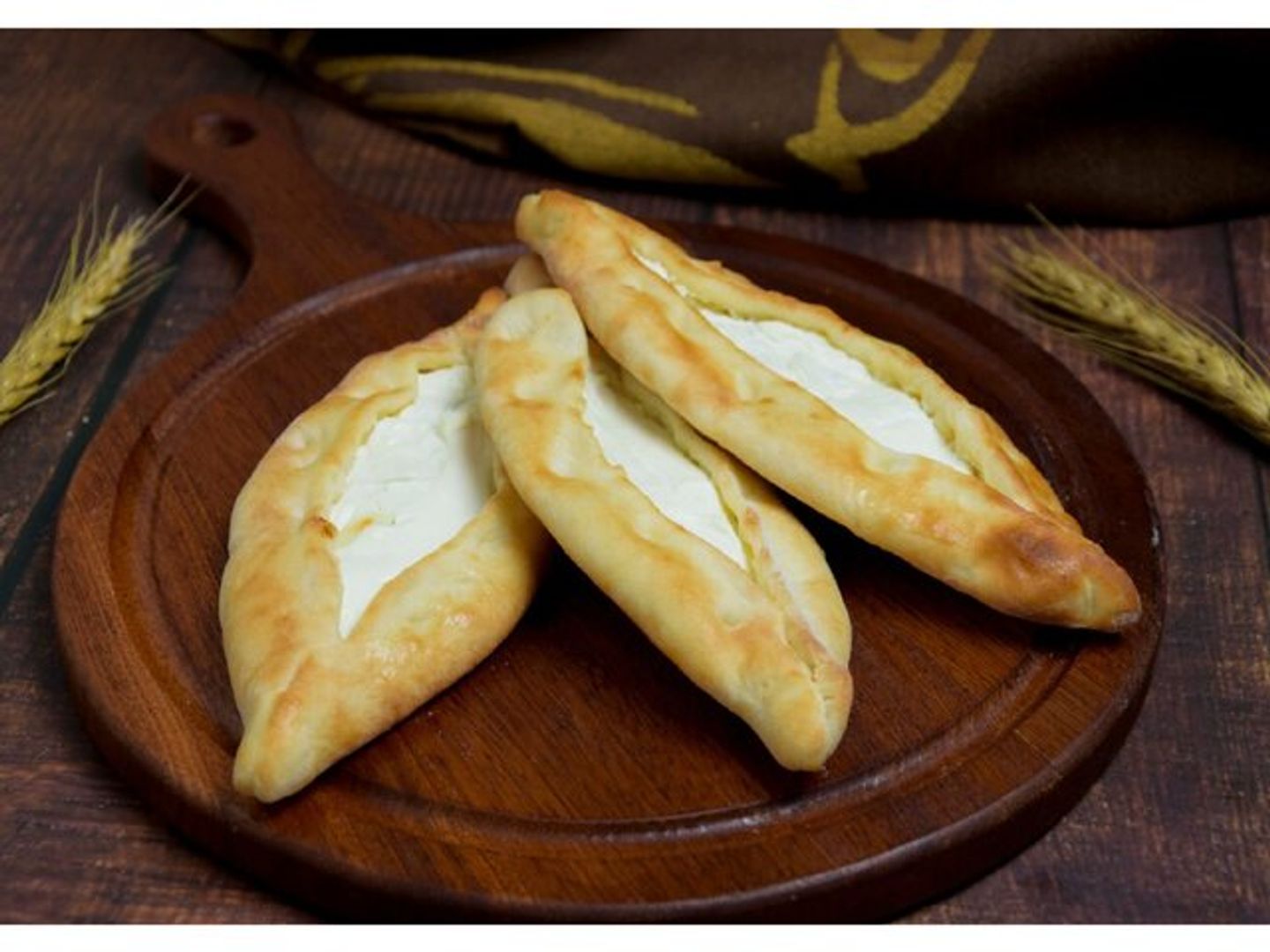 صحن فطائر لبنة 10 حبات