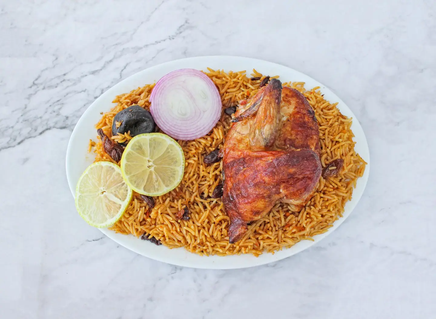 نص  شواية مع الارز الاحمر