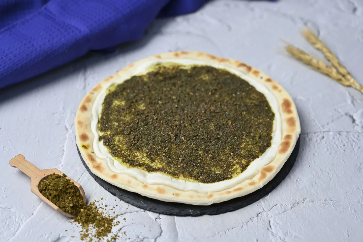 لبنة بالزعتر