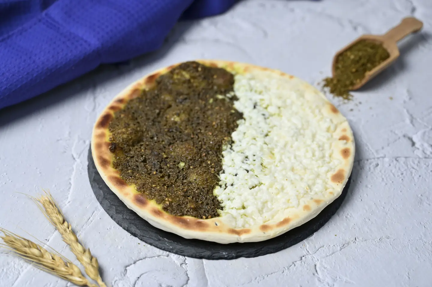 زعتر وحلوم