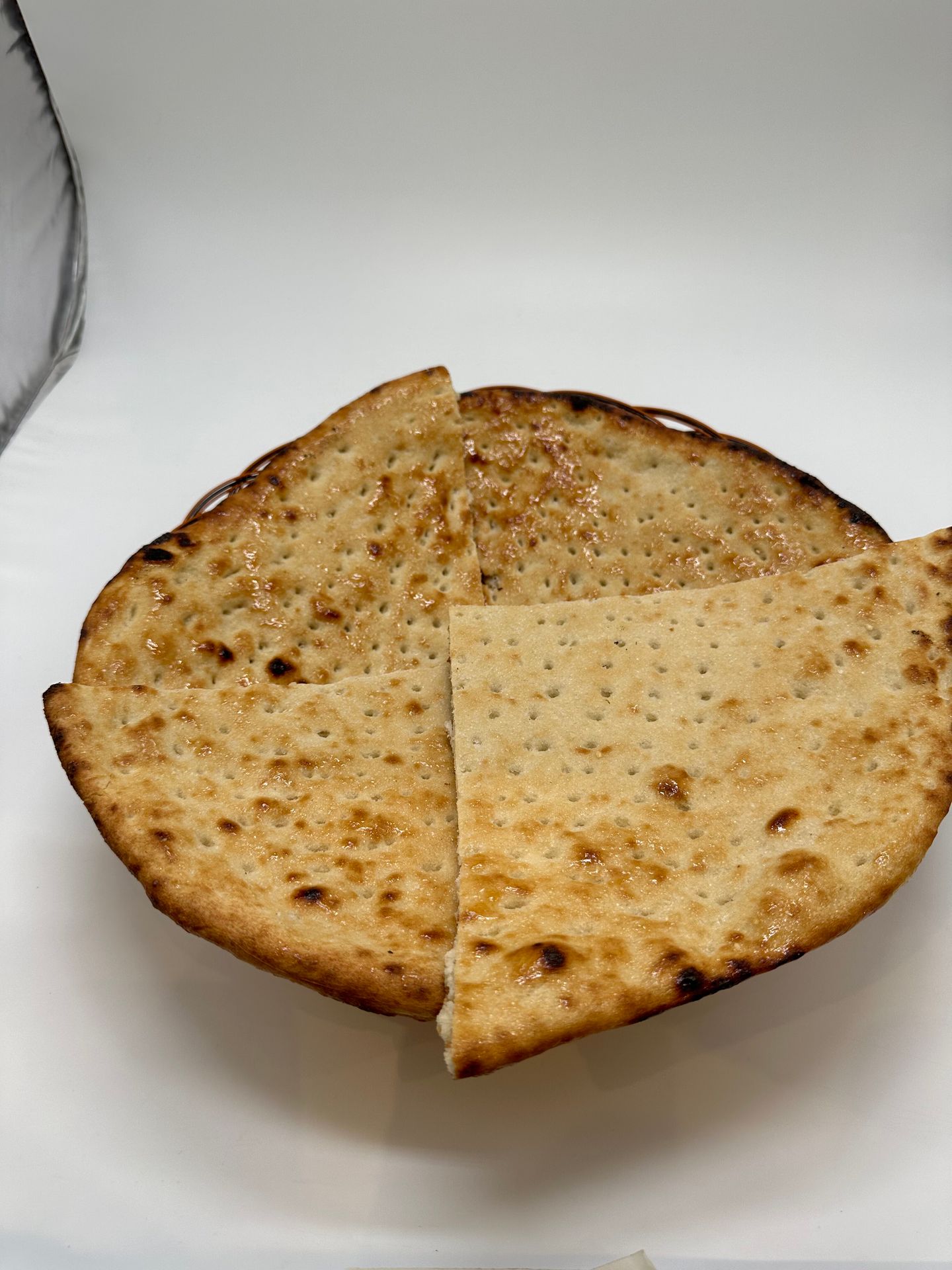 خبز تميس بالجبن و السكر