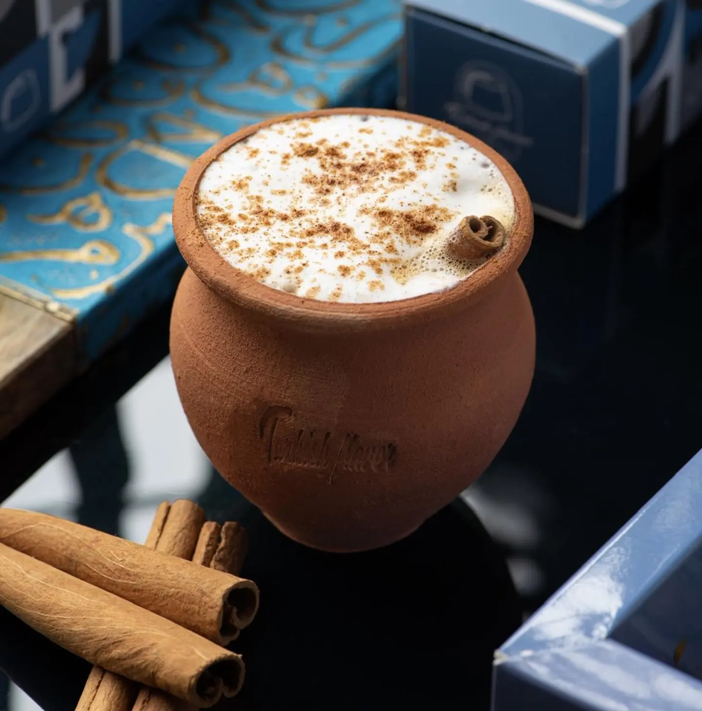 ايس سينامون لاتيه