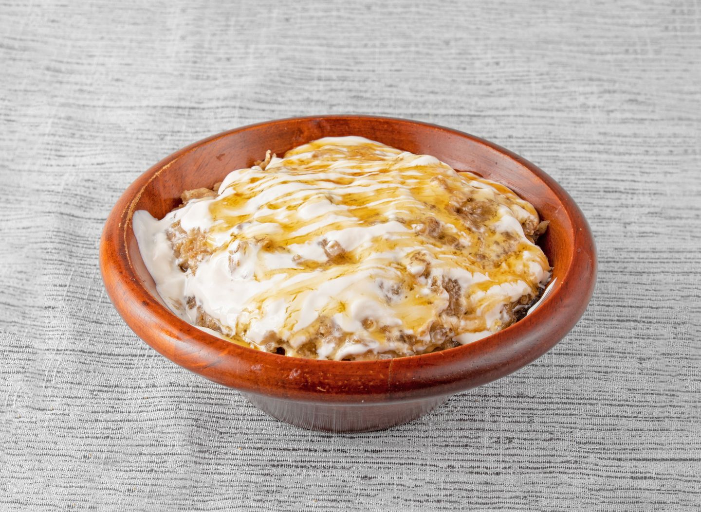 Masoub With Cream, Honey And Cheese