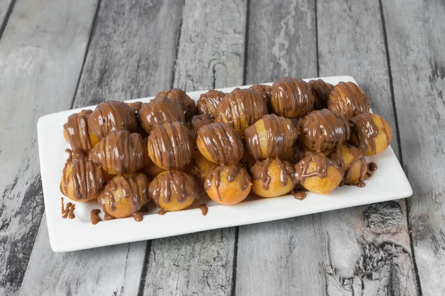 لقيمات بالنوتيلا