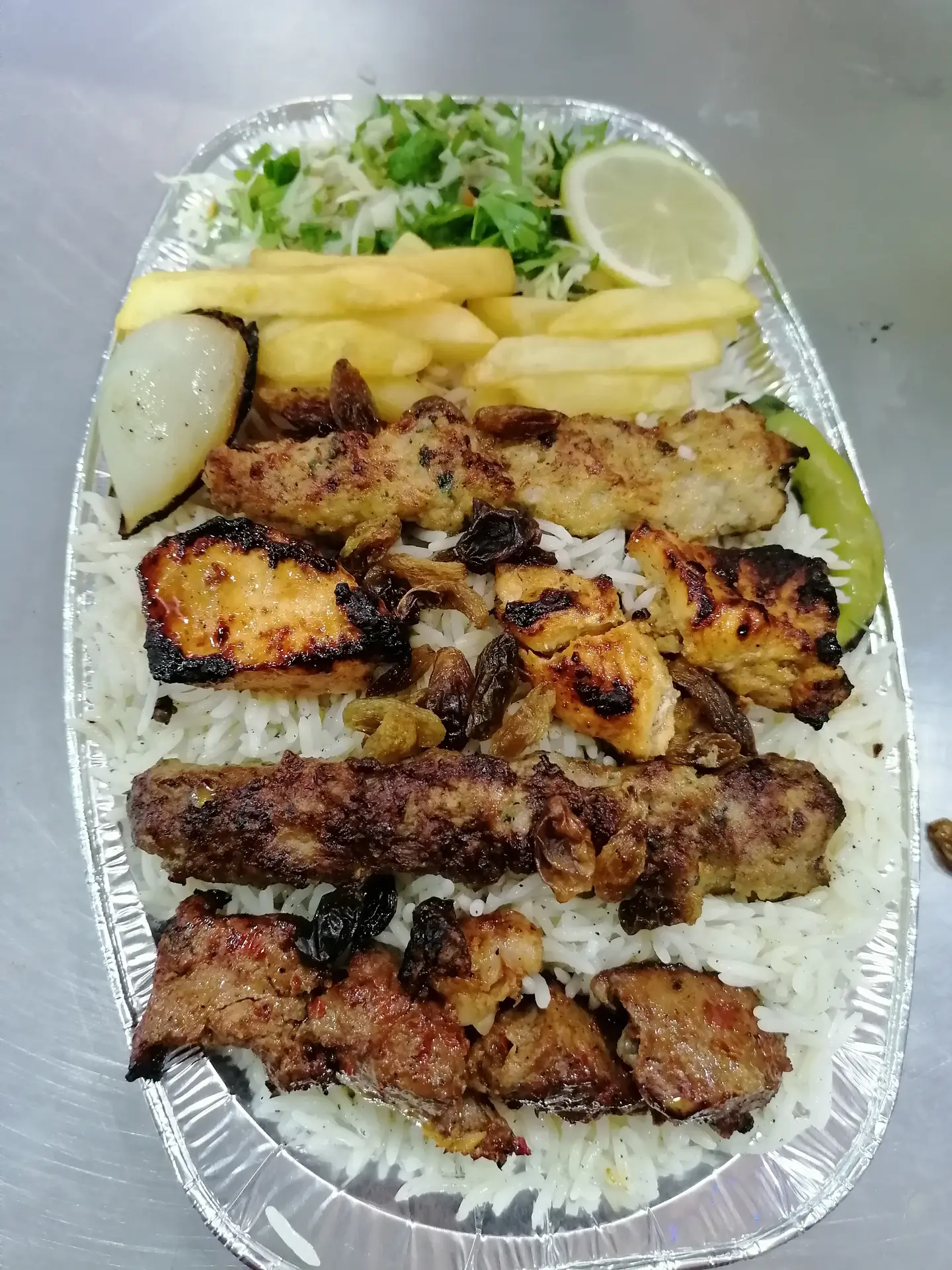 صحن مشويات مشكل مع أرز -  نفر مشكل مع الرز