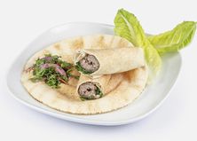 ساندويتش كباب لحم