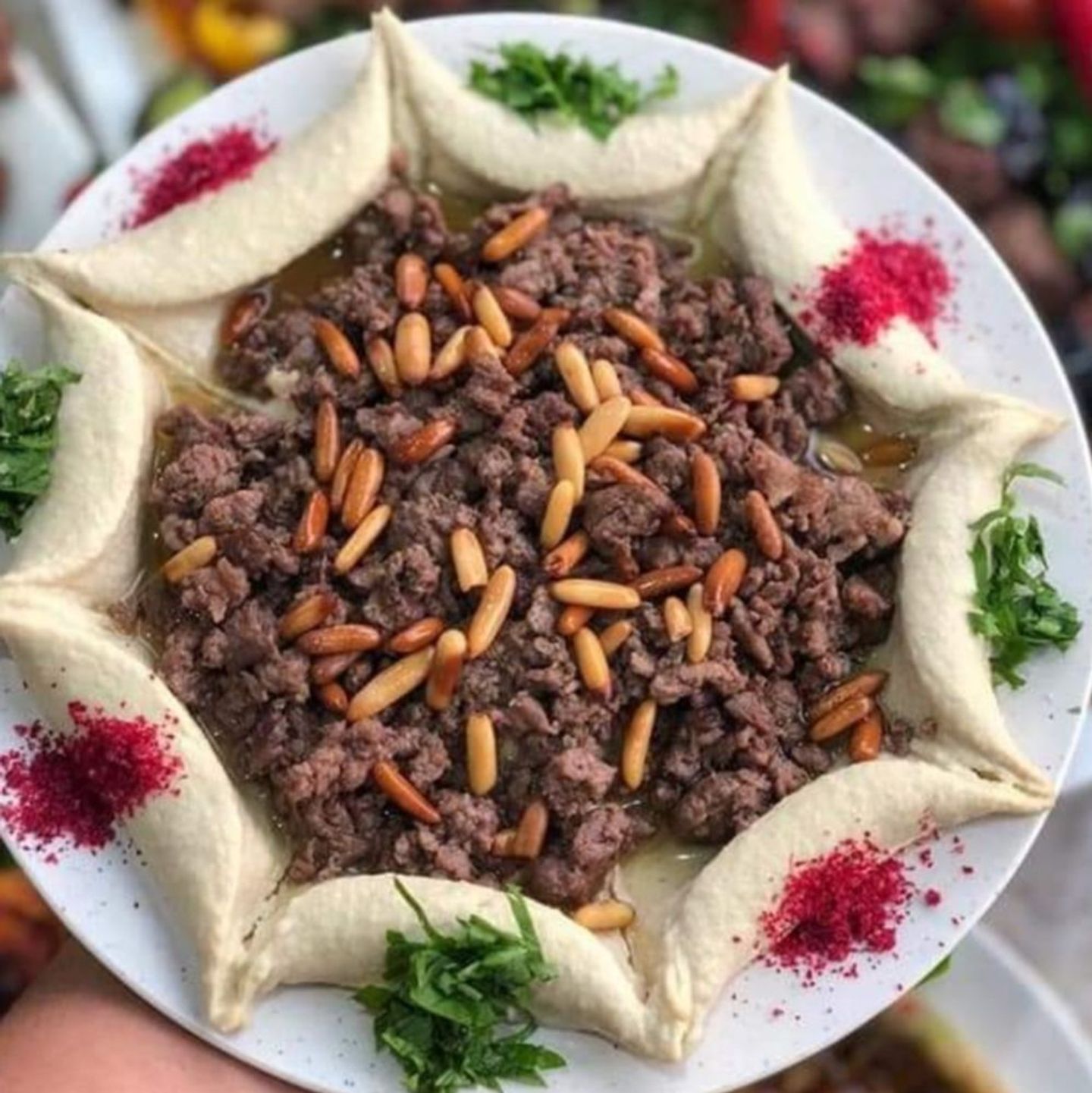 حمص باللحم