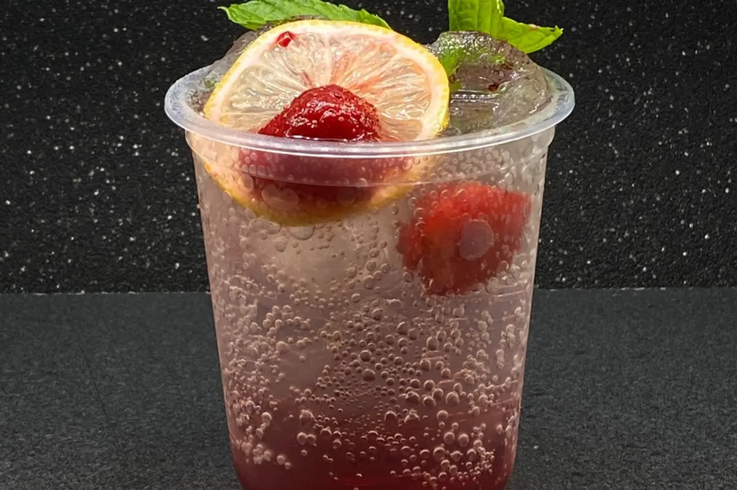 موهيتو صودا توت أحمر