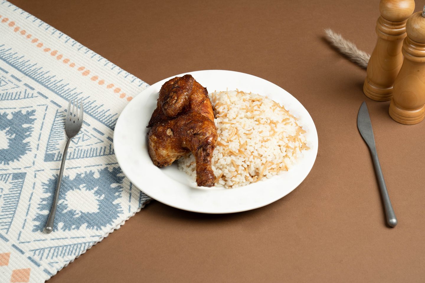 نص دجاجة محمرة