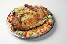 نصف تيس مندي مع رز الناضج