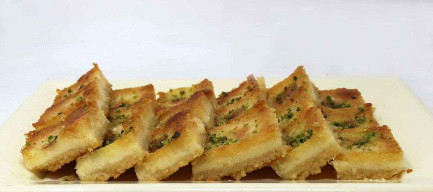 لنزا