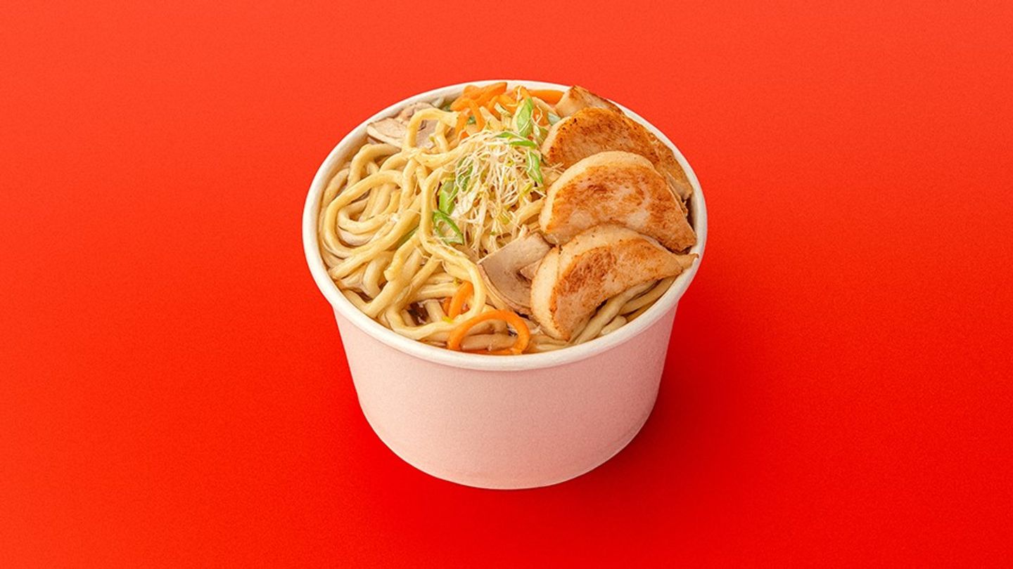شوربة نودلز دجاج