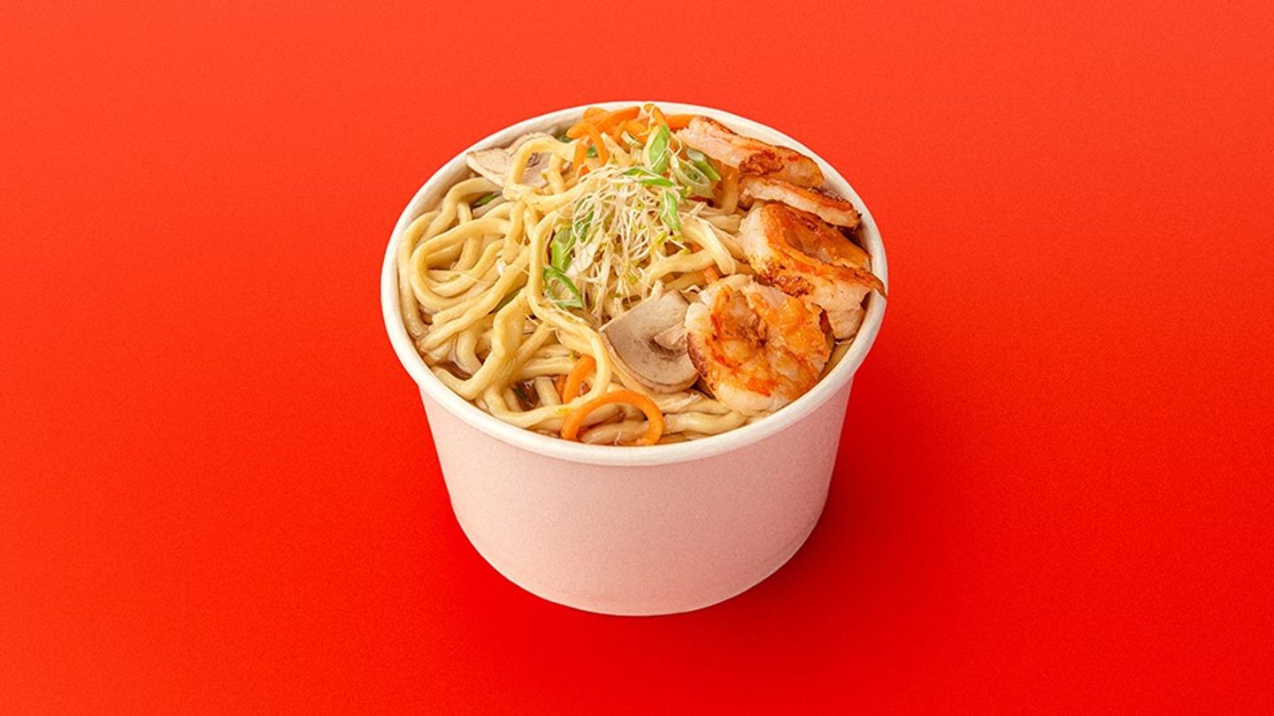 شوربة نودلز ربيان