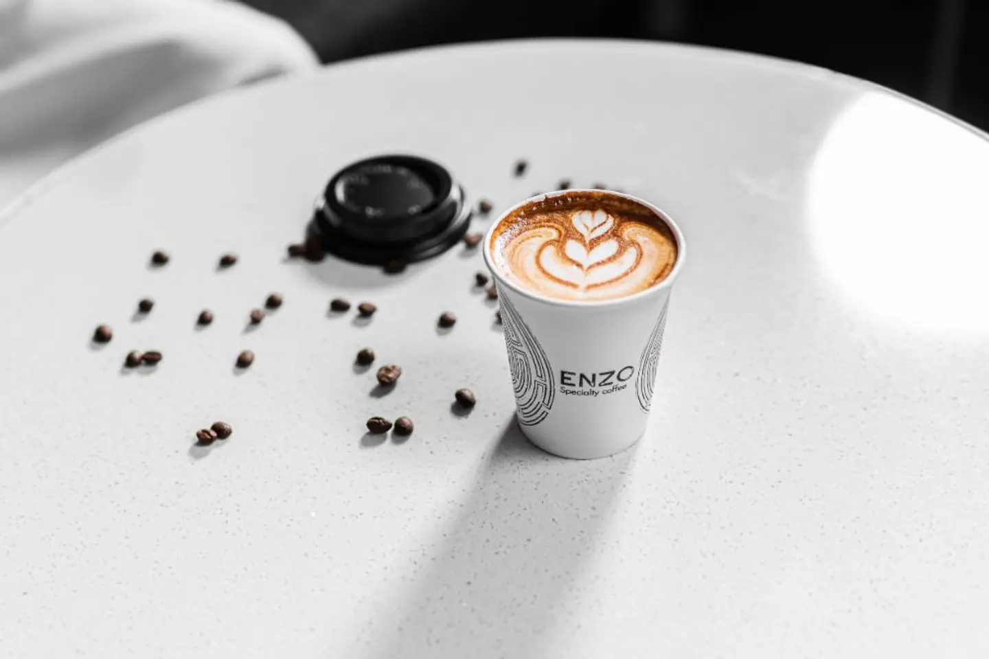 زعفران لاتيه ساخن