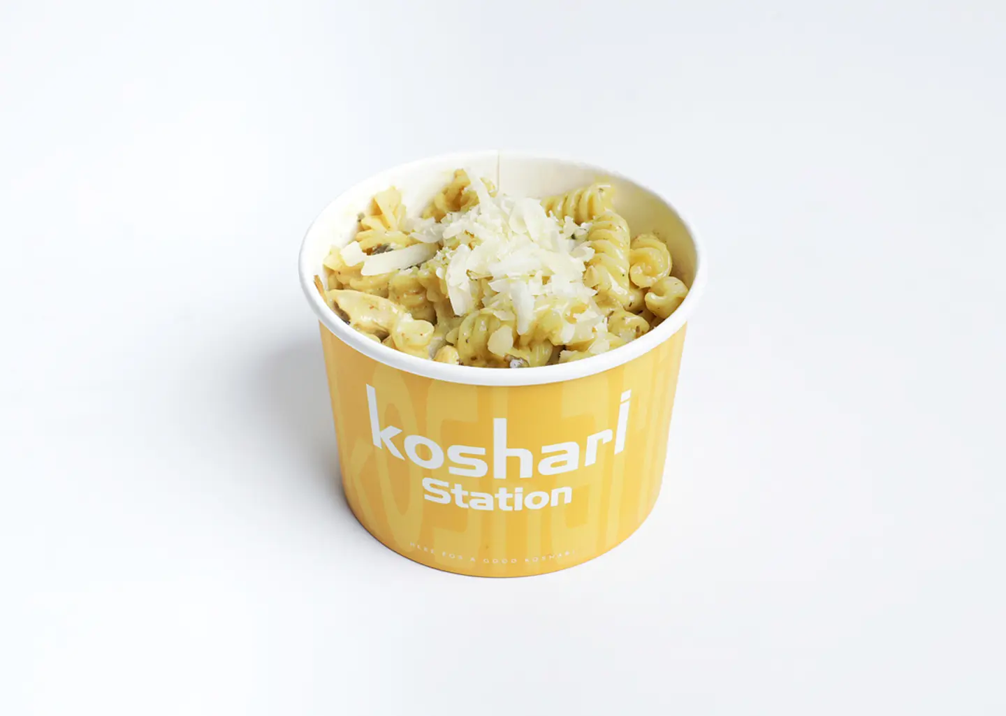 باستا كريمة الدجاج وسط