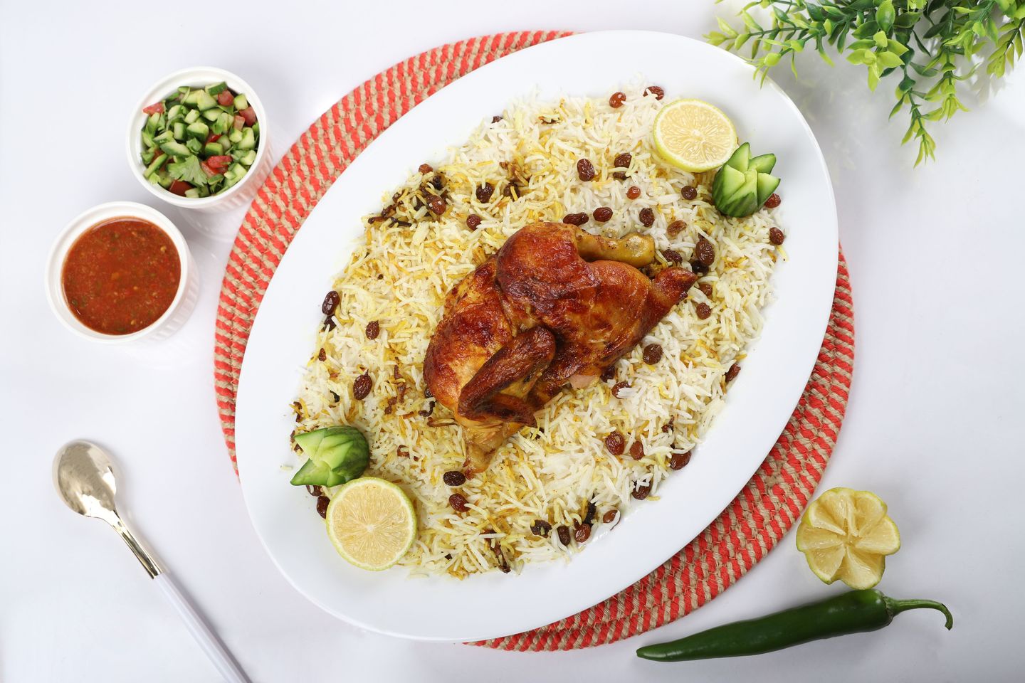 نصف دجاج شواية رز ابيض