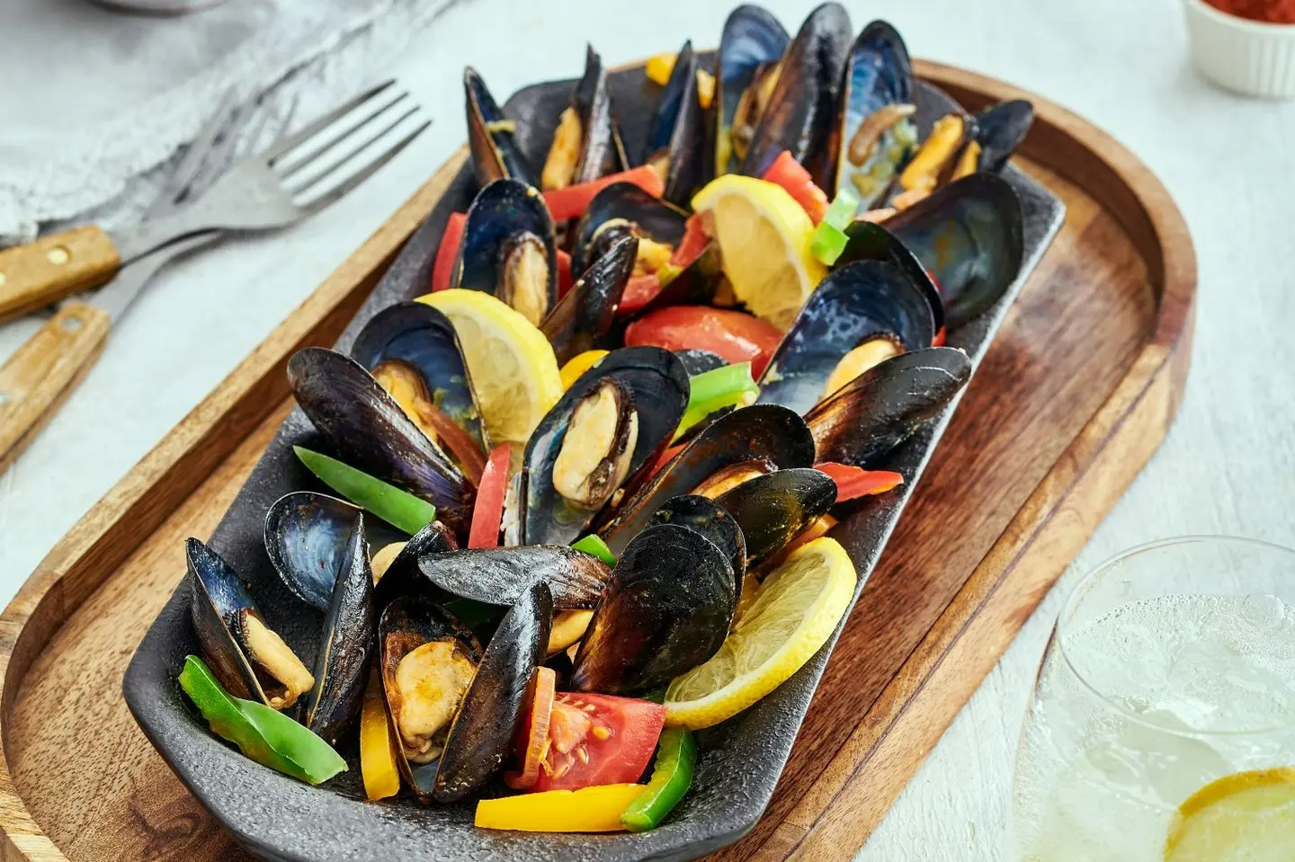Grilled Mussels Iskandani