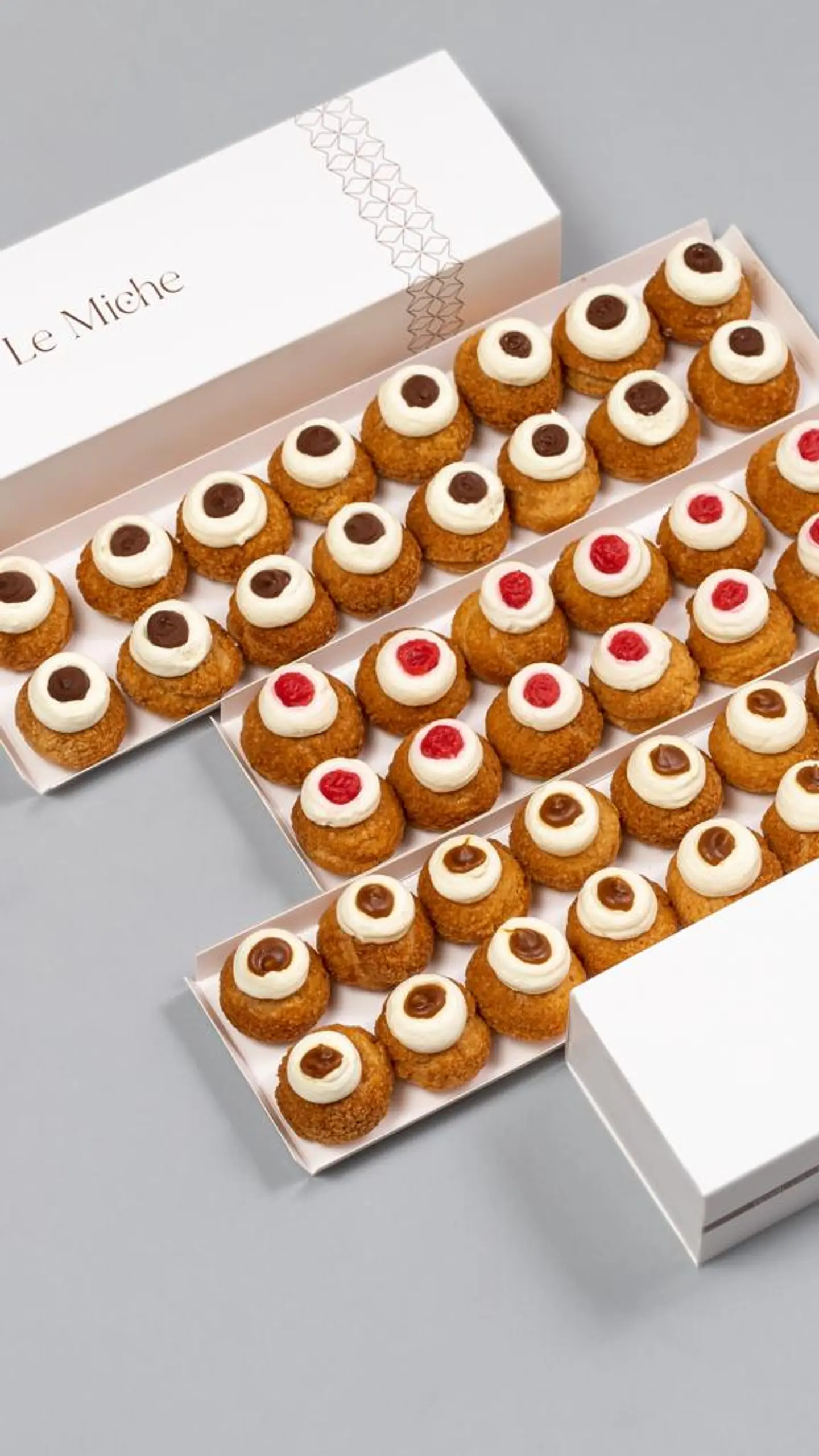 16 Pieces Mini Choux