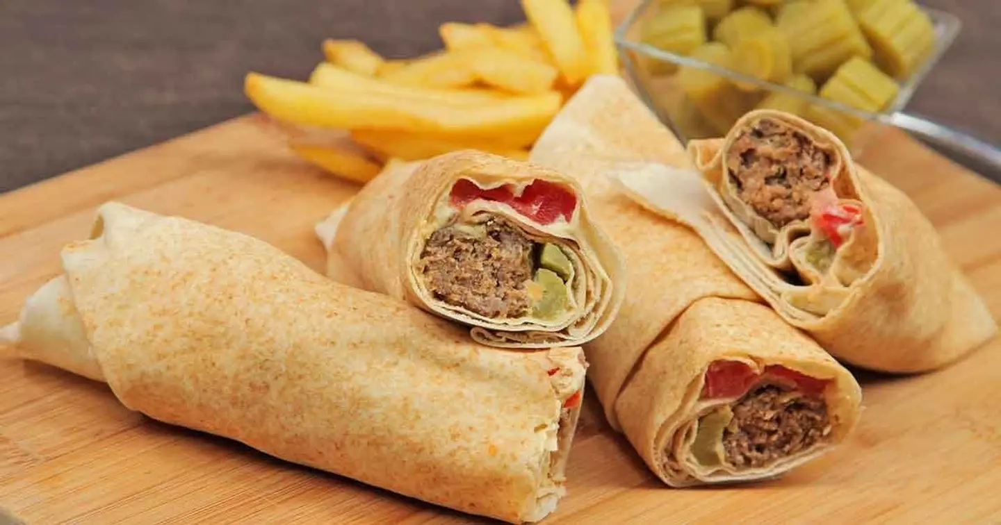 ساندوتش كباب لحم