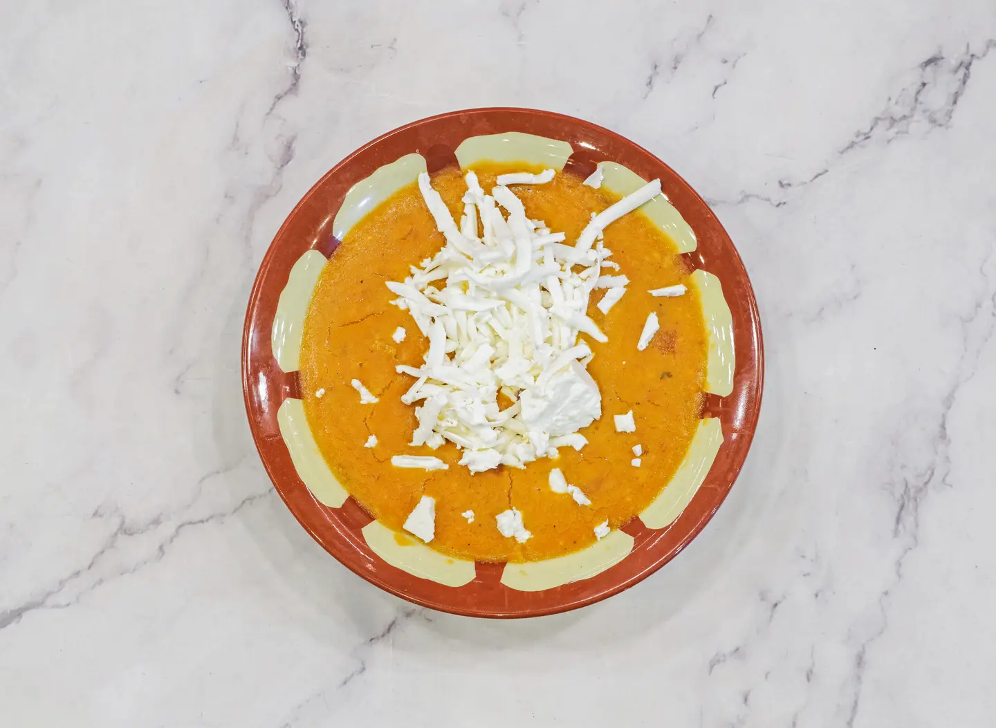 فول مشكل مع جبن