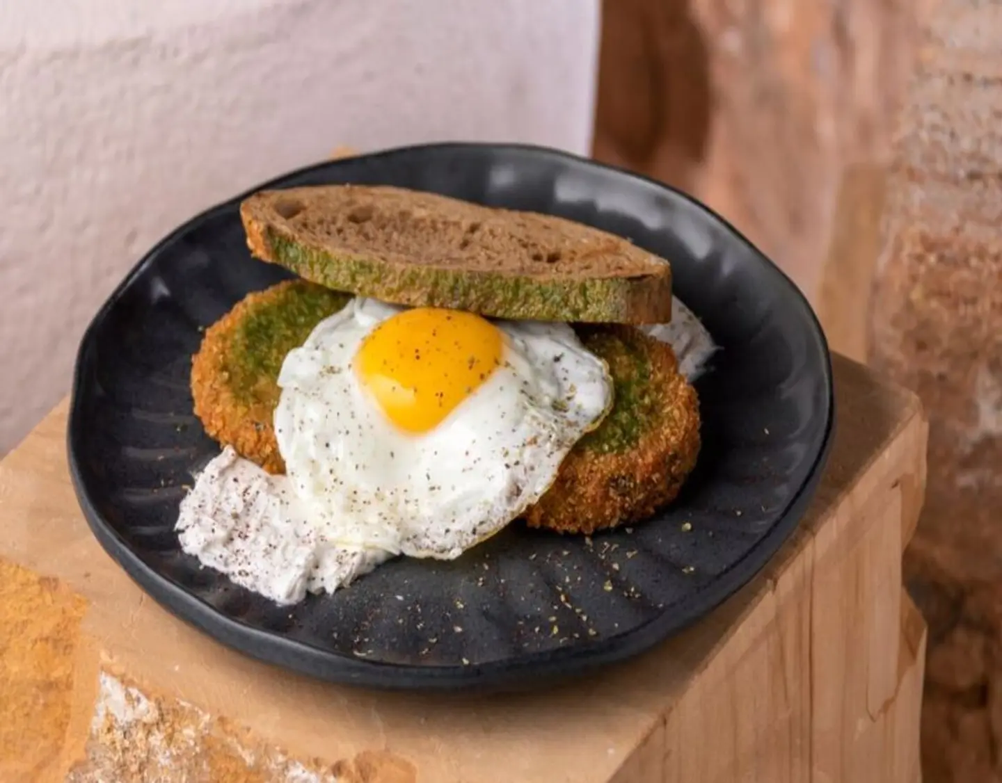 Eggs With Eggplant