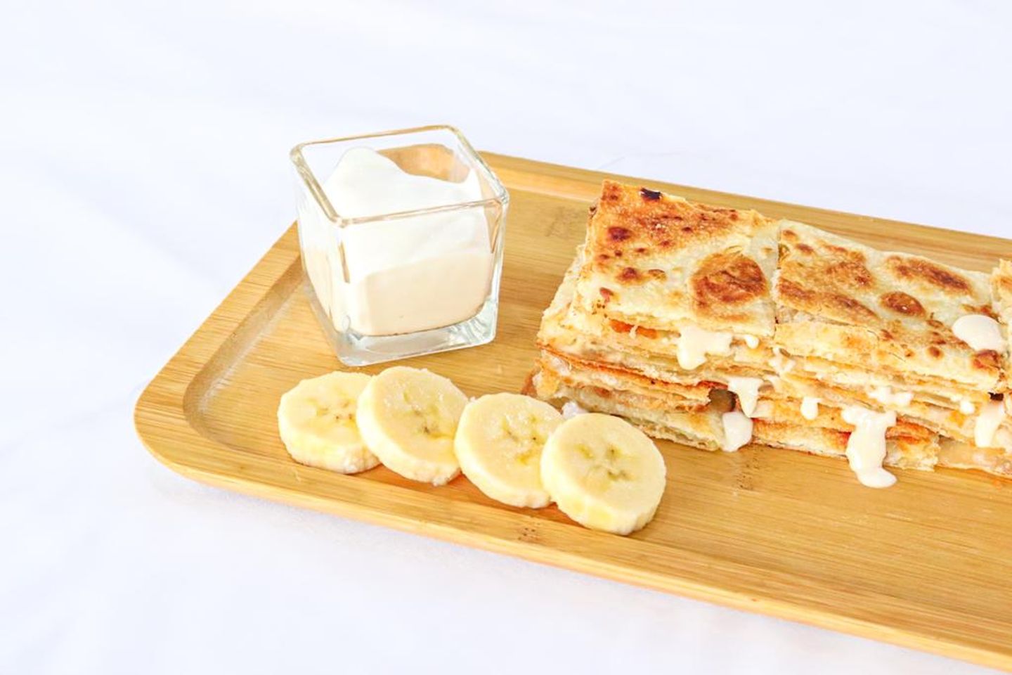 مطبق قشطة مع الموز