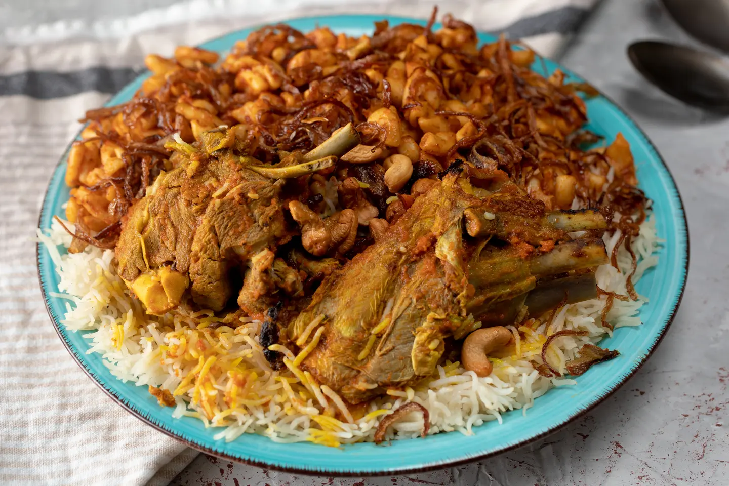 غوزى بن عاقول لحم