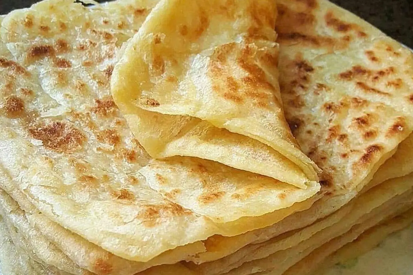 فطيره كبده مع الجبن السائل
