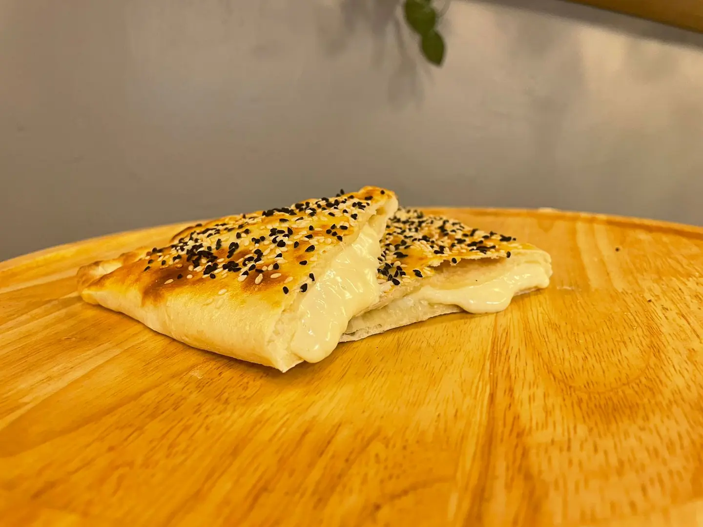 فطيرة جبن موزريلا