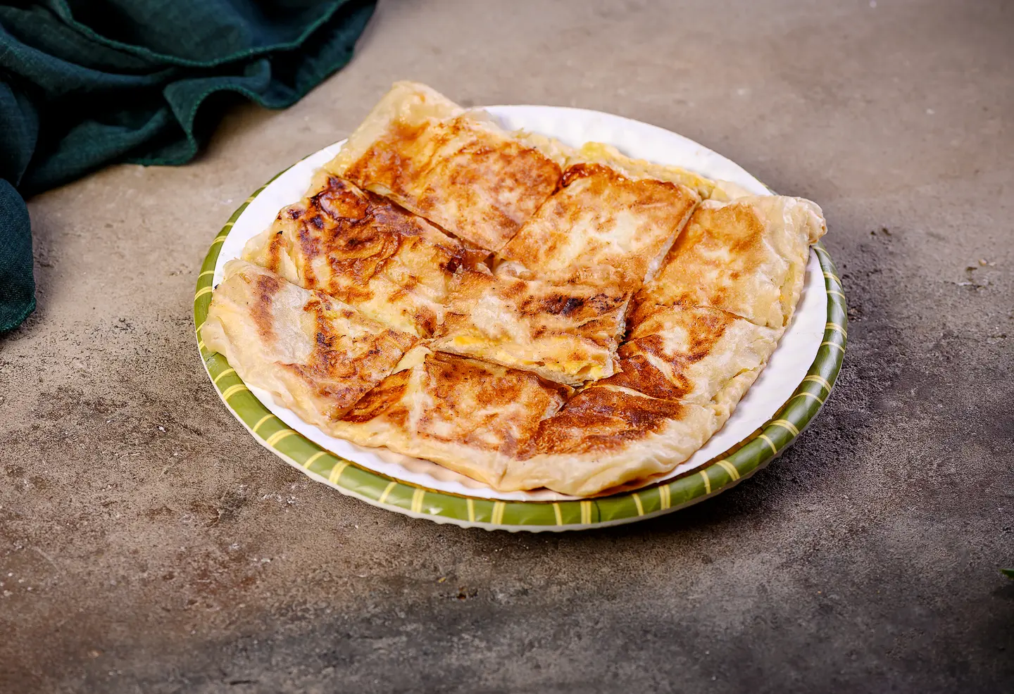 مطبق حلو بالموز وقشطة