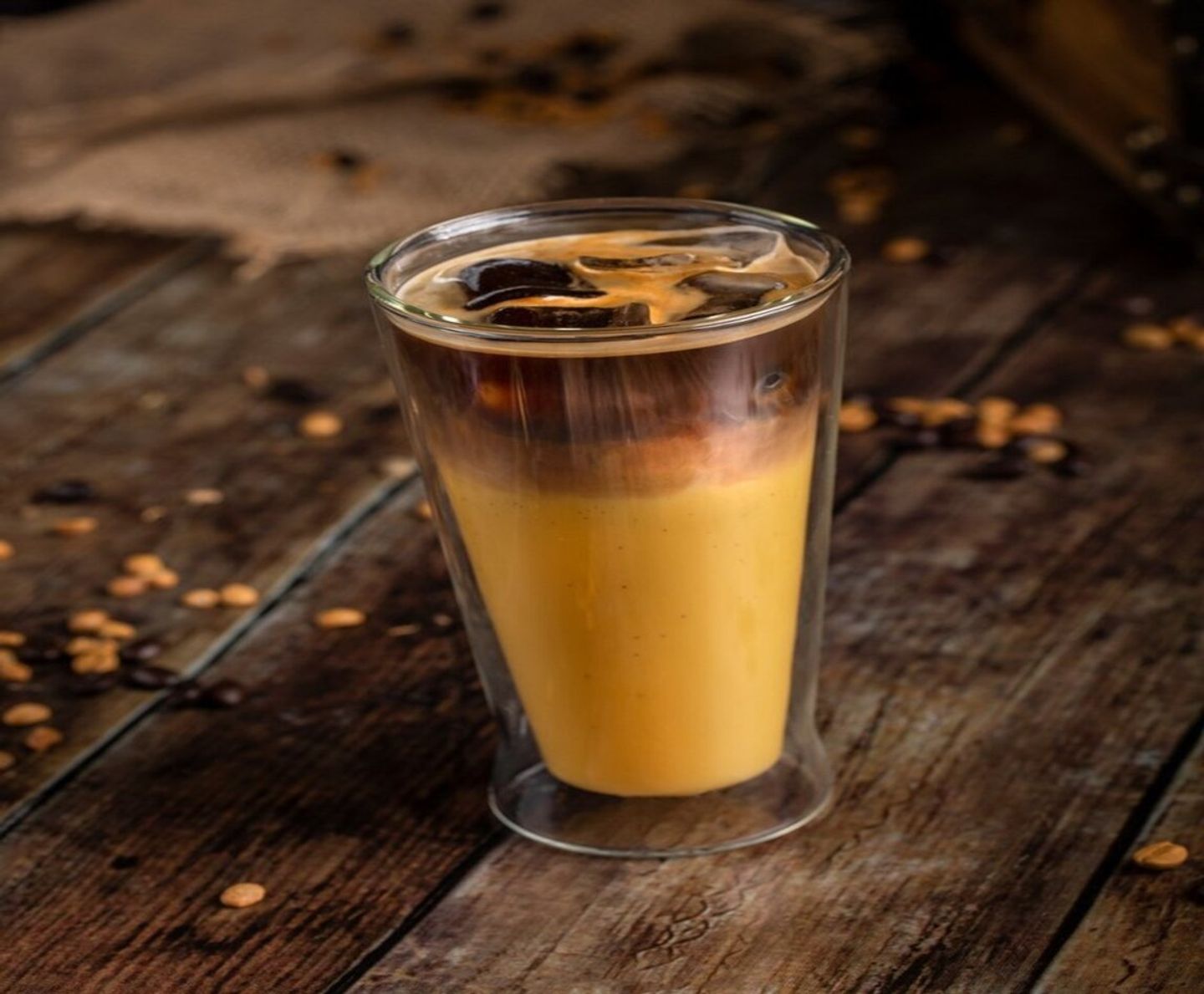 ايس زعفران لاتية