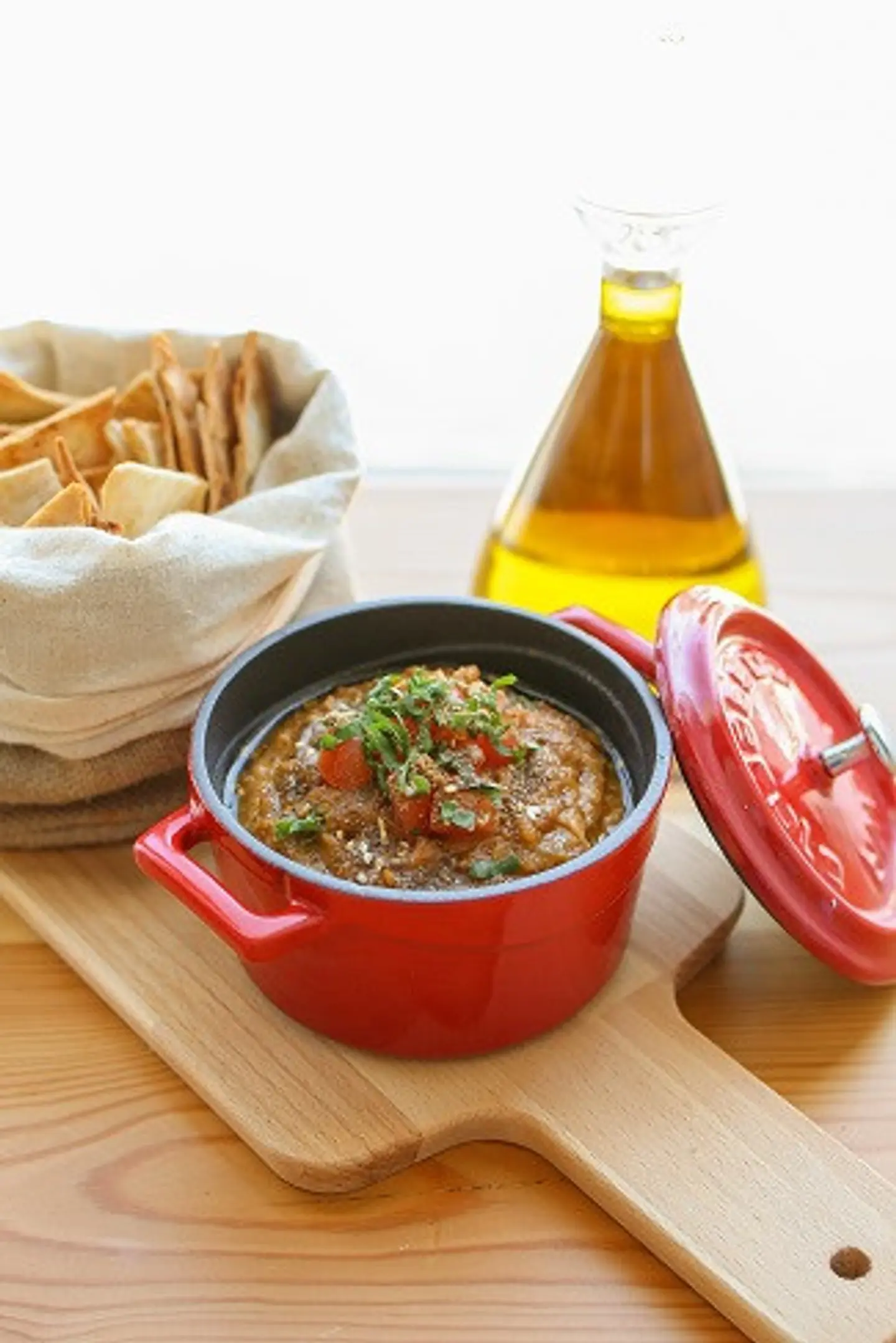 Spicy Foul Dip With Pita Chips  - Spicy Foul 1 Ltr