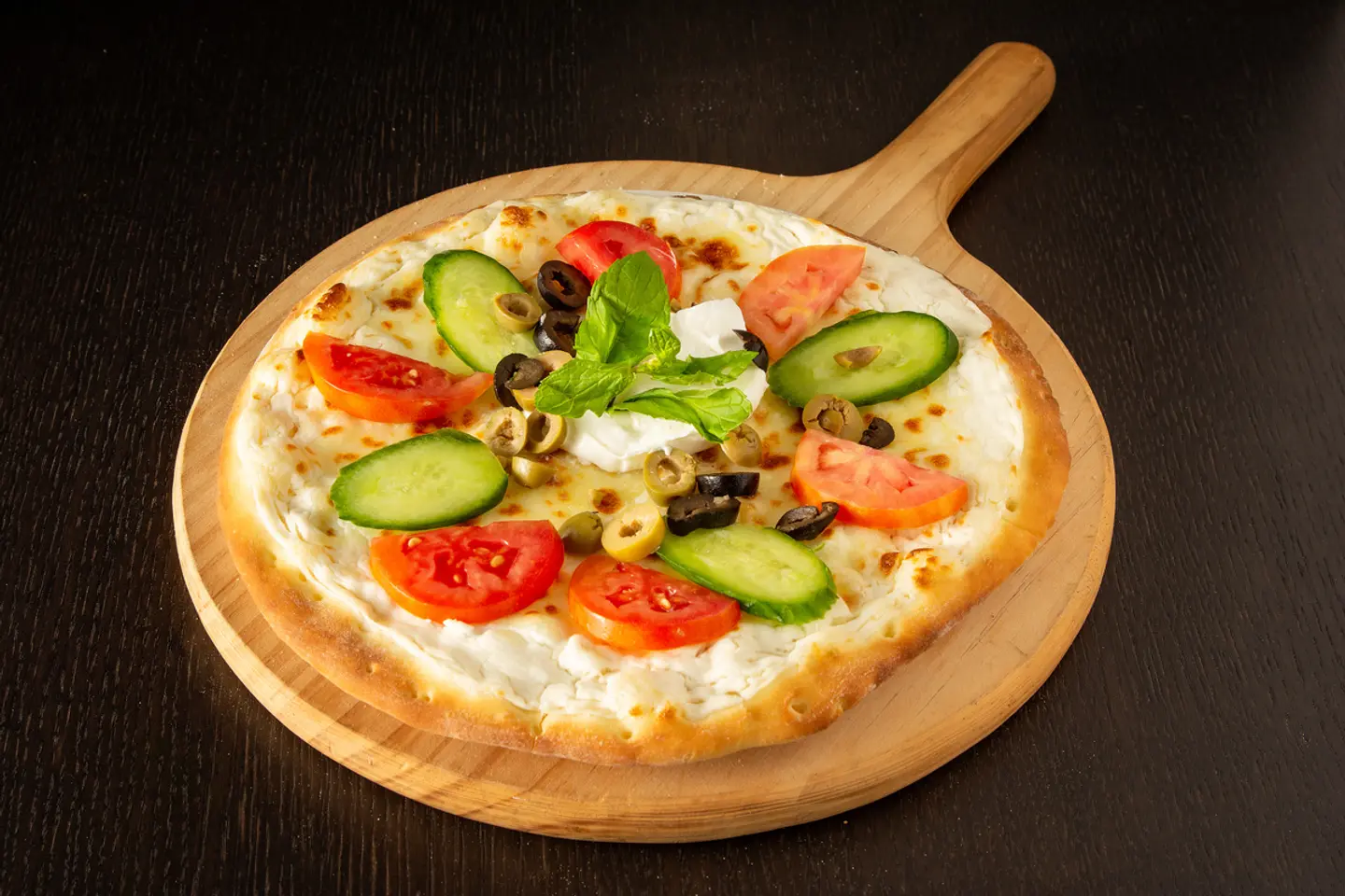 Ash Albulbul With Vegetables