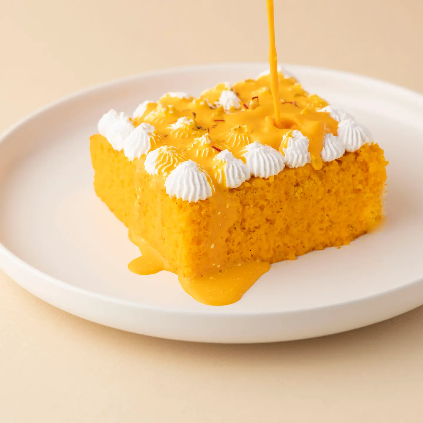 كيكة الحليب بالزعفران