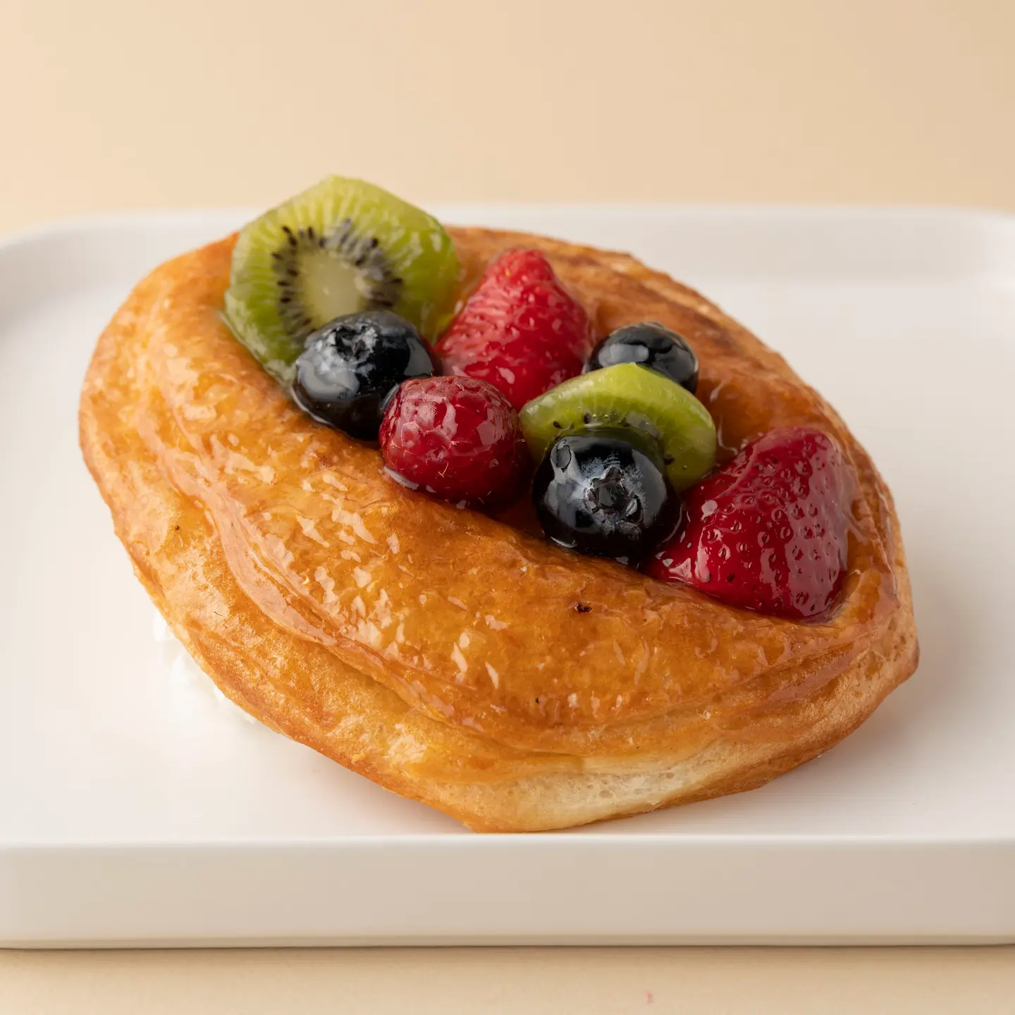 دانيش بالفواكة