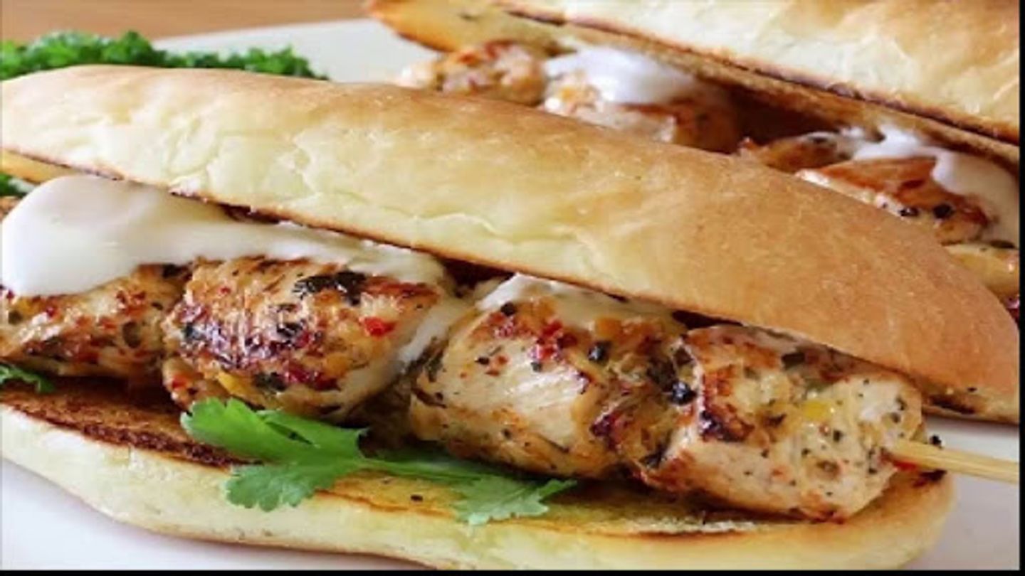 شيش طاووق بالجبنة