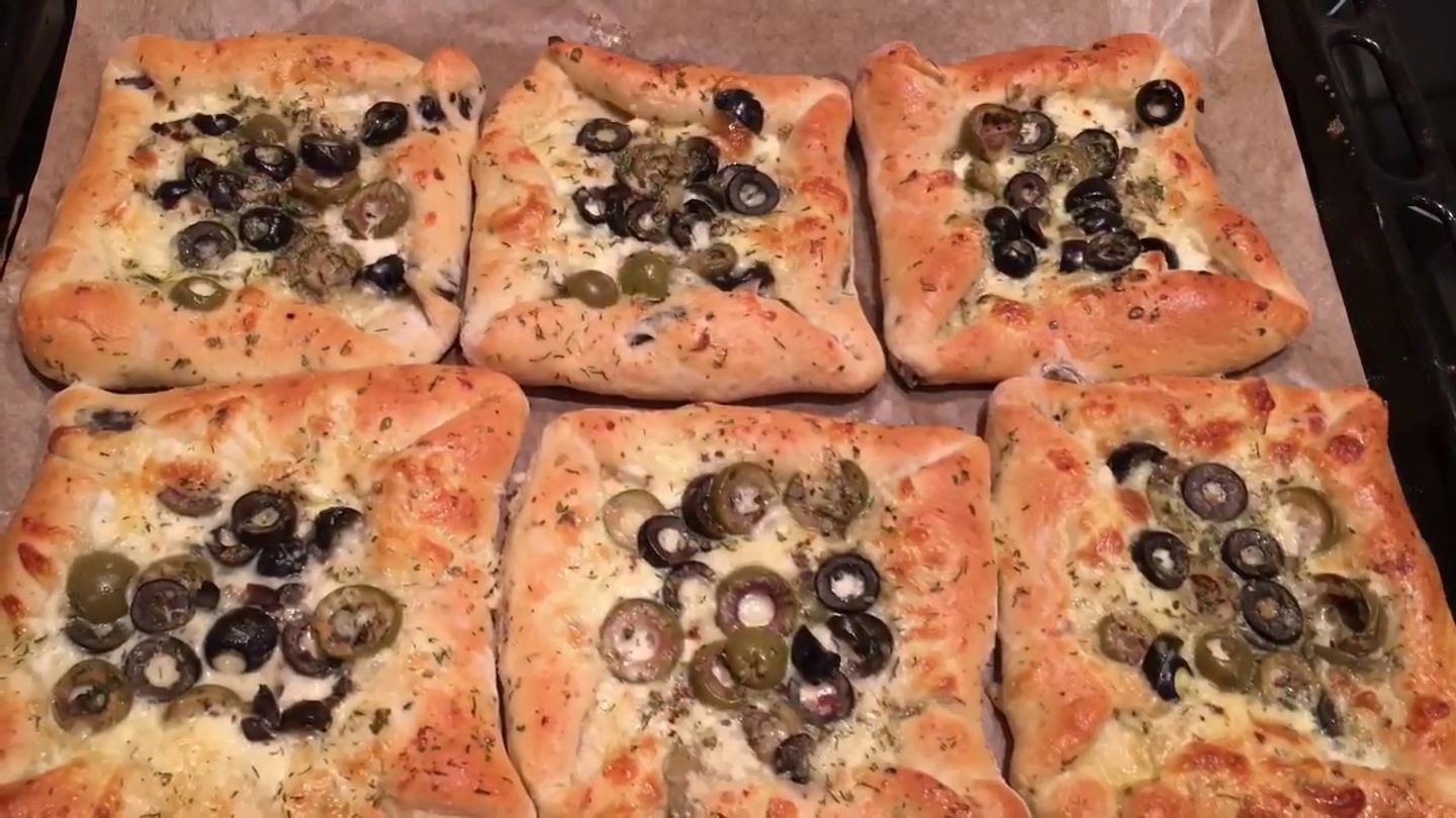 فطيرة جبنة زيتون