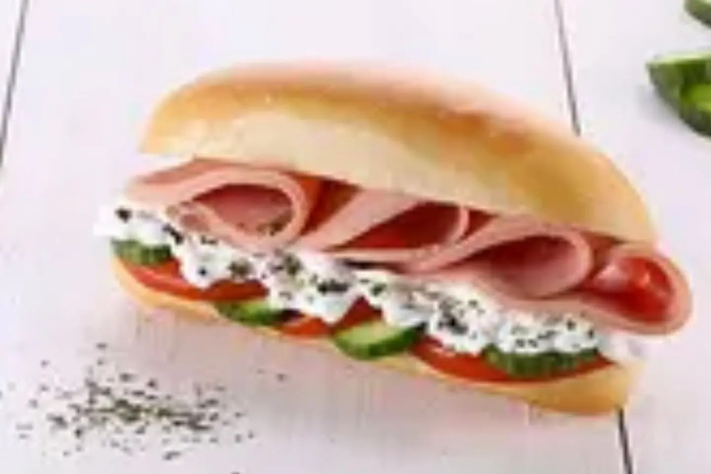 لبنة سنيورة