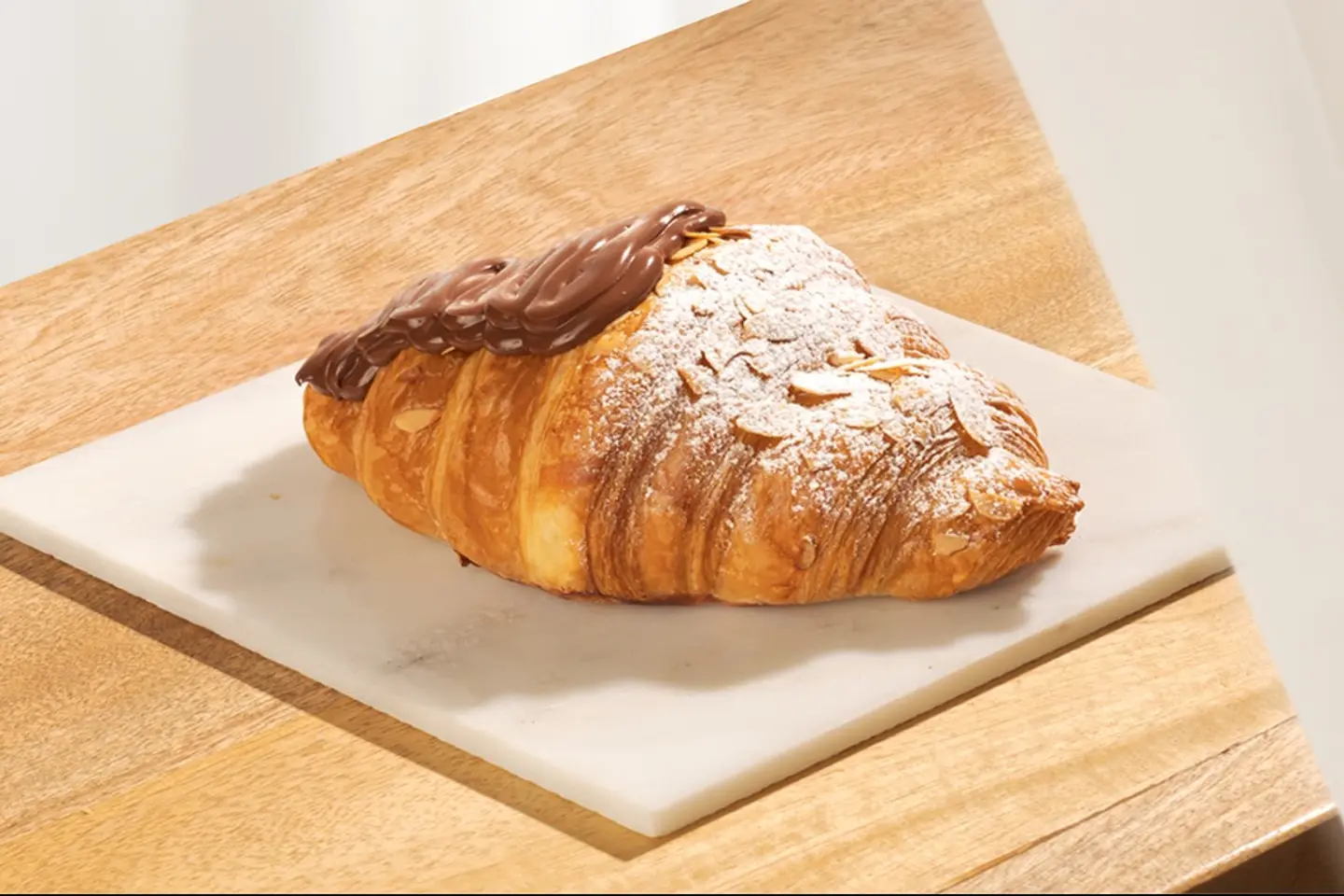Croissant Almonds W Nutella