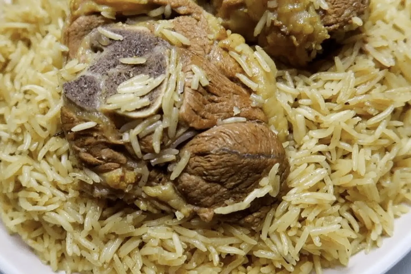 الكبسة مع اللحم الرز البرياني - نص نفر للشخصان صحن واحد