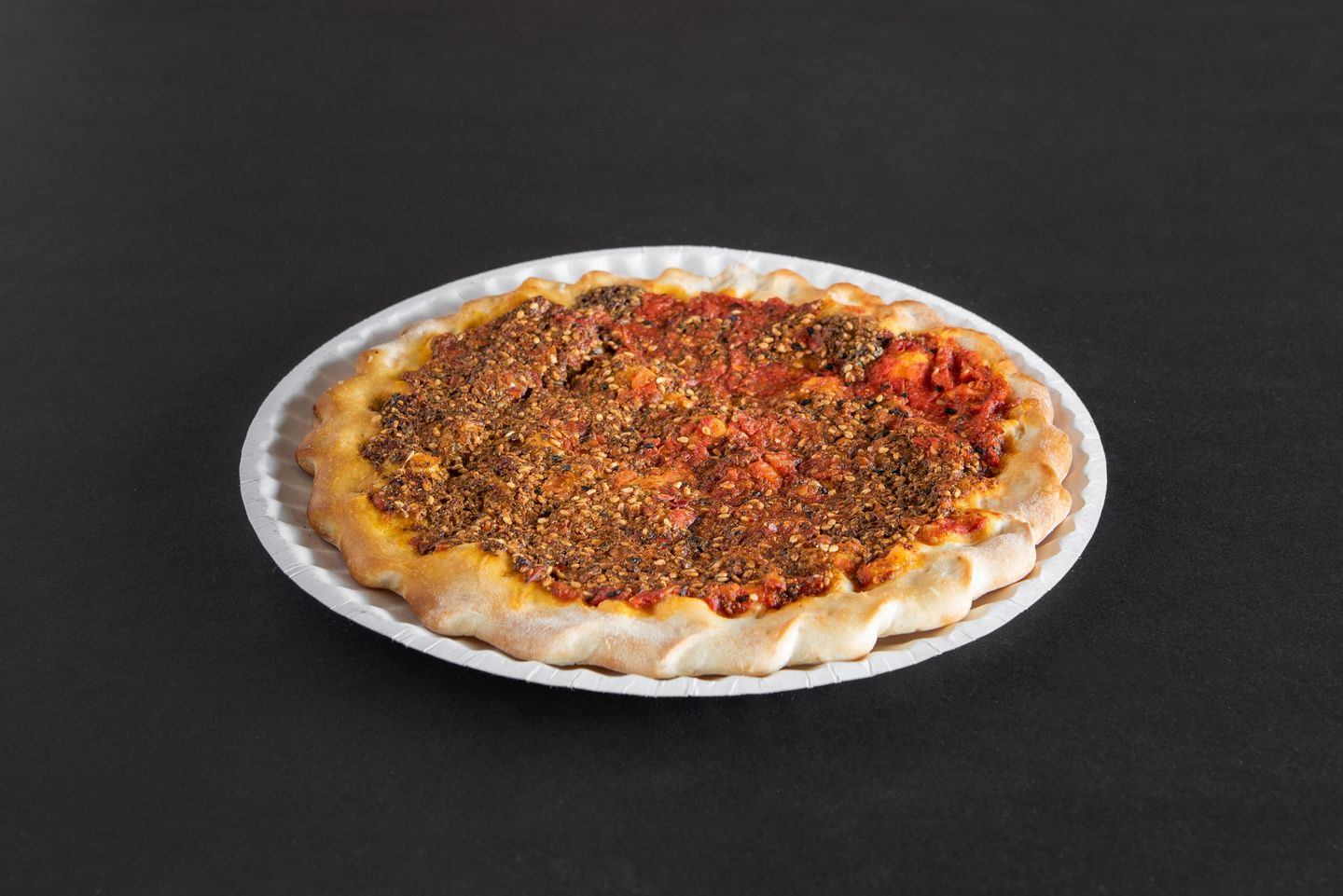 فطيرة محمرة مع زعتر