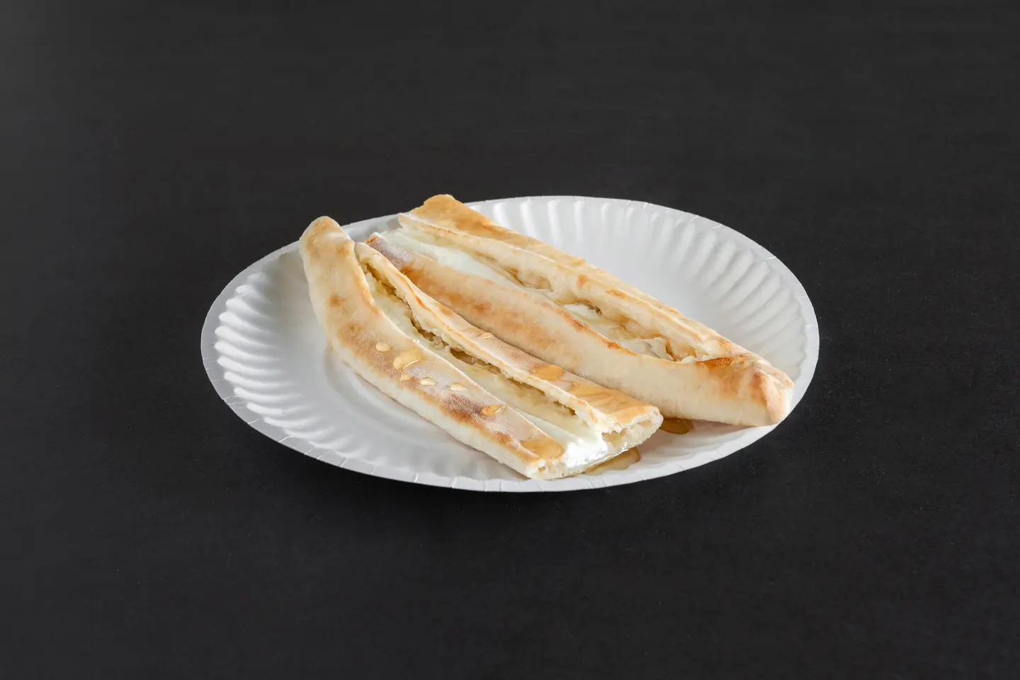 فطيرة لبنة بعسل