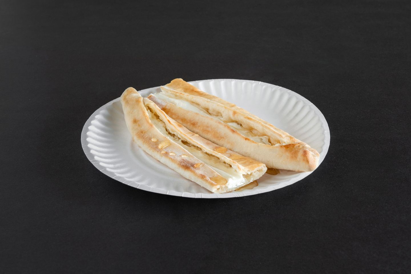 فطيرة لبنة بعسل