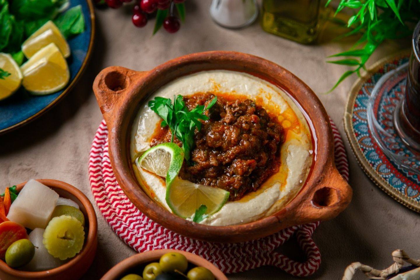 Meat With Hummus