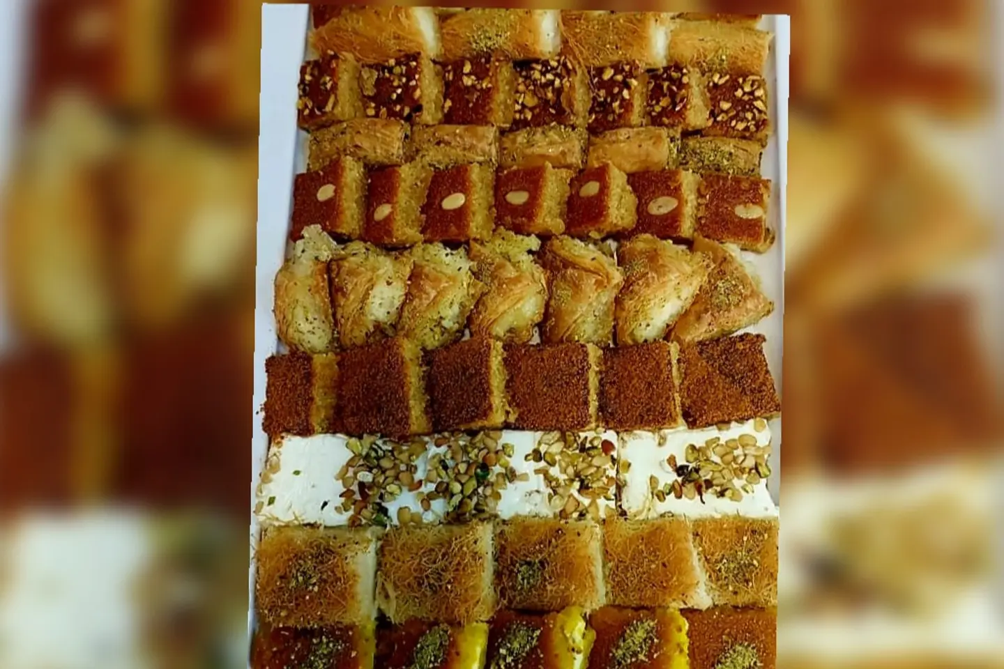 صينية حلويات مشكل حجم كبير