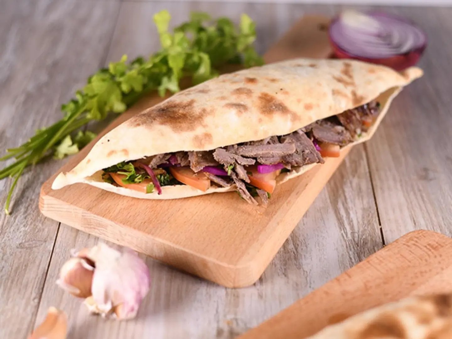 شاورما خبز عراقي